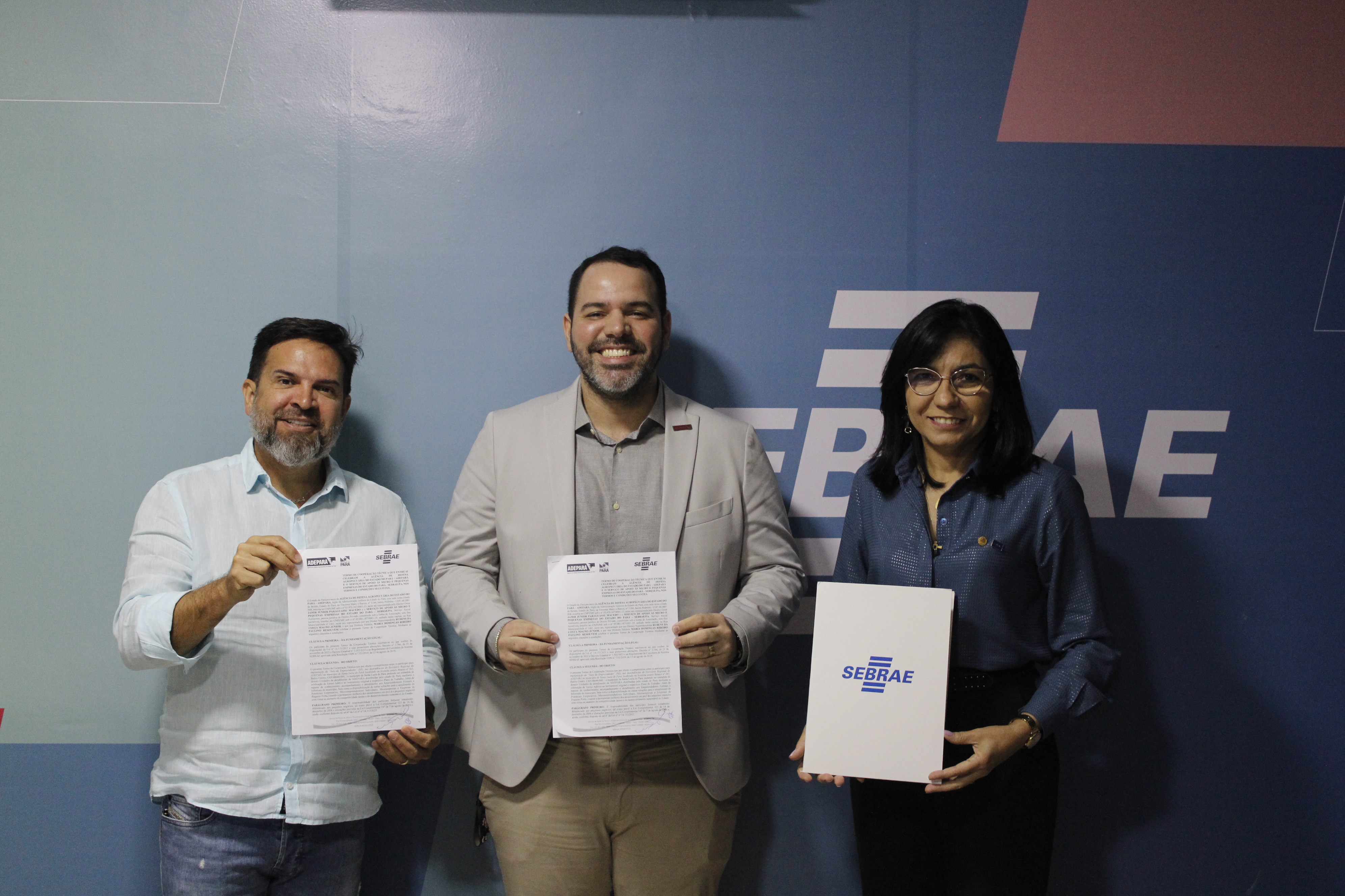 Jamir Macedo, diretor da ADEPARÁ; Rubens Magno, Diretor-superintendente do SEBRAE/PA e Domingas Ribeiro, diretora-técnica SEBRAE/PA