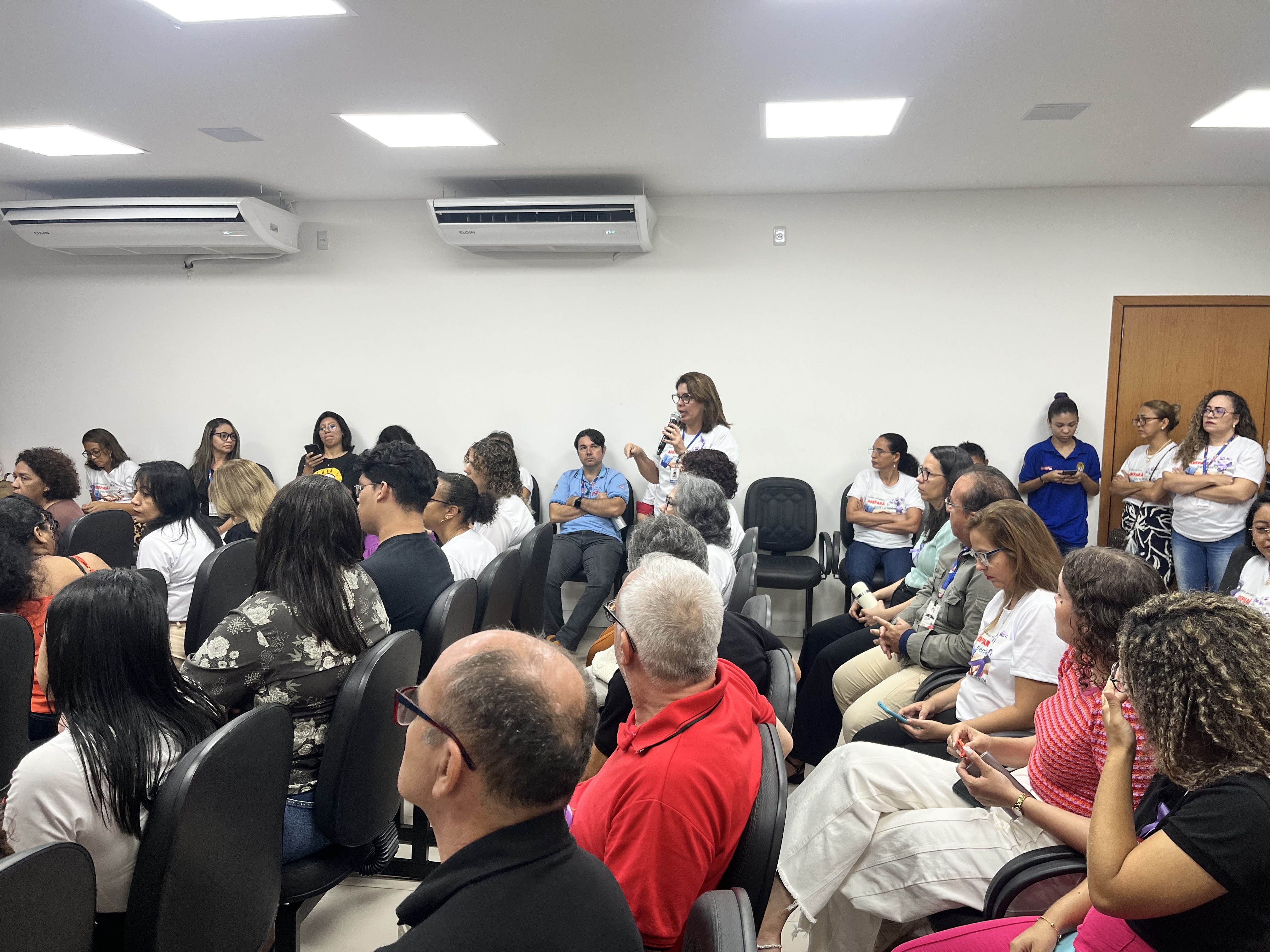 SERVIDOR PARTICIPANDO