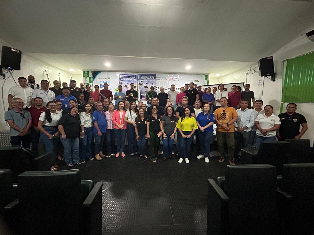 equipe de servidores que foi treinada em Castanhal