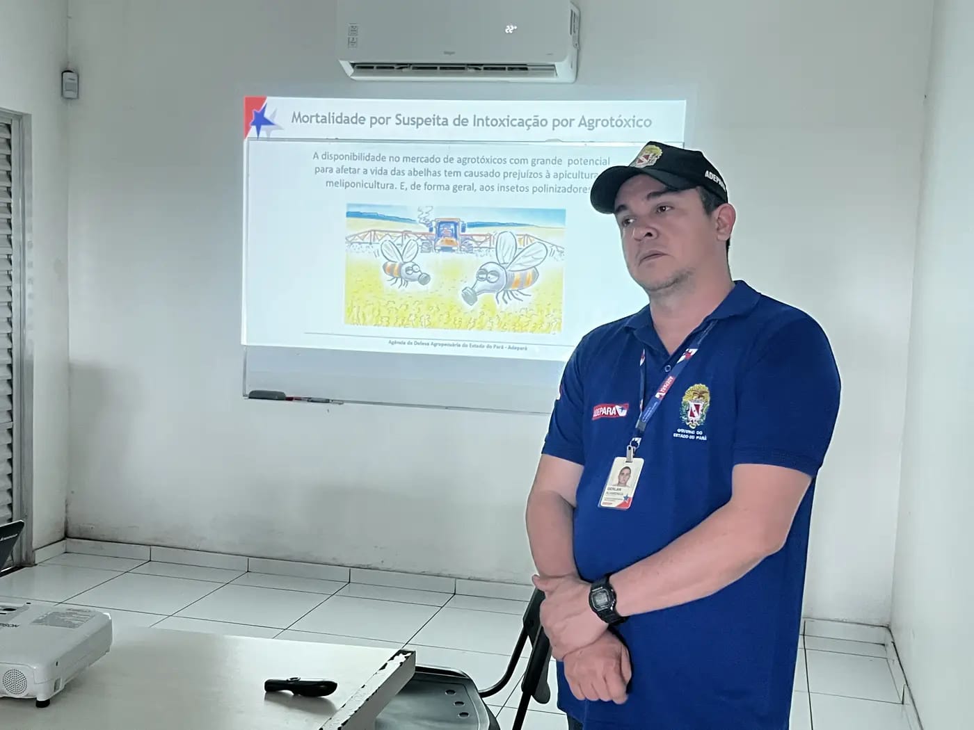 Gerlan Alvarenga abordou as doenças que afetam as abelhas