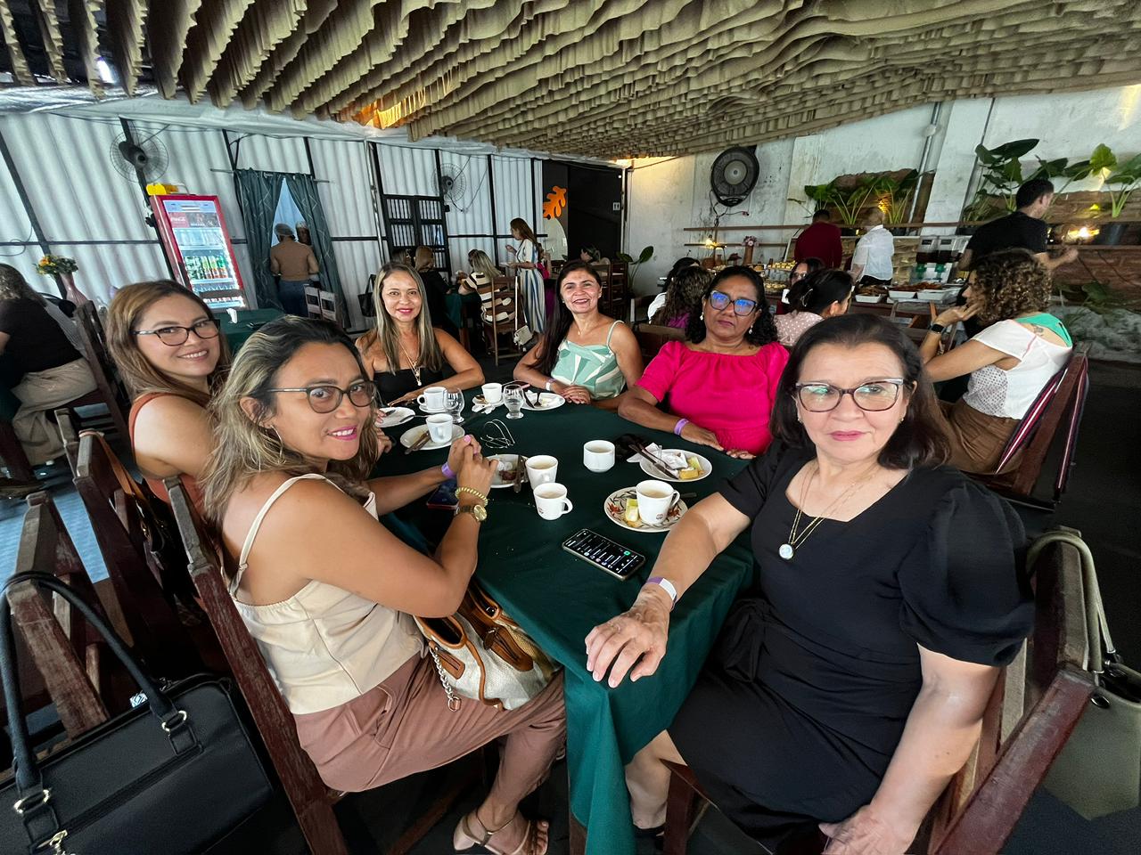​​​​Servidoras da Adepará celebram o dia das mães com um café da manhã especial