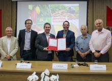 Assinatura do convênio de cooperação Adepará e MAPA 